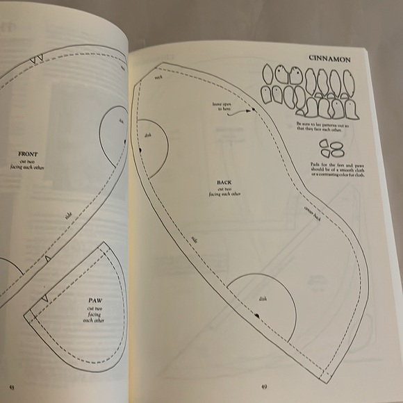 NWT Classic Teddy Bears Designs 24 Bears & Wardrobe BOOK Heirlooms 1996 Worrell - Picture 14 of 17